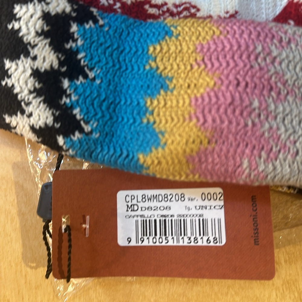NWT Iconic Missoni SUPER SOFT Wool Beanie Hat Unisex (Size OS Blue Pink Multi) - Picture 5 of 8
